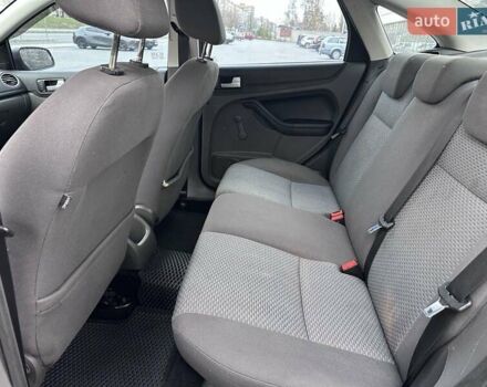 Чорний Форд Фокус, об'ємом двигуна 1.6 л та пробігом 290 тис. км за 4699 $, фото 10 на Automoto.ua