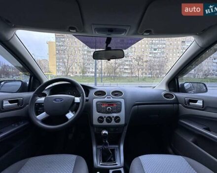 Чорний Форд Фокус, об'ємом двигуна 1.6 л та пробігом 290 тис. км за 4699 $, фото 6 на Automoto.ua