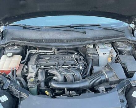 Черный Форд Фокус, объемом двигателя 1.6 л и пробегом 85 тыс. км за 3800 $, фото 7 на Automoto.ua