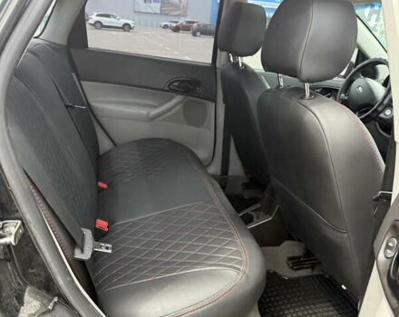 Черный Форд Фокус, объемом двигателя 2 л и пробегом 260 тыс. км за 4400 $, фото 12 на Automoto.ua