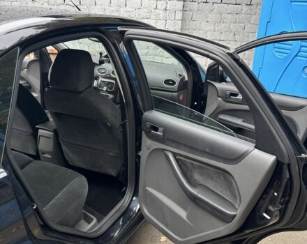 Черный Форд Фокус, объемом двигателя 2 л и пробегом 249 тыс. км за 5300 $, фото 7 на Automoto.ua