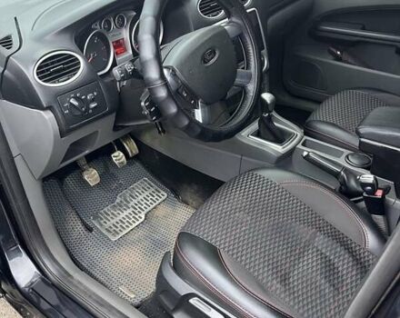 Черный Форд Фокус, объемом двигателя 1.75 л и пробегом 260 тыс. км за 5000 $, фото 13 на Automoto.ua