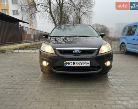 Черный Форд Фокус, объемом двигателя 1.6 л и пробегом 120 тыс. км за 5300 $, фото 1 на Automoto.ua