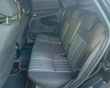 Чорний Форд Фокус, об'ємом двигуна 1.6 л та пробігом 211 тис. км за 3300 $, фото 8 на Automoto.ua