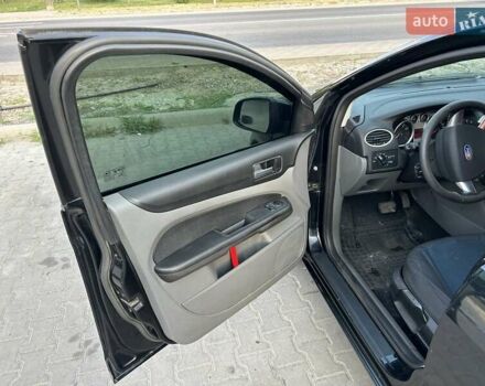 Черный Форд Фокус, объемом двигателя 1.6 л и пробегом 257 тыс. км за 5100 $, фото 8 на Automoto.ua