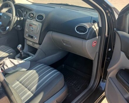 Чорний Форд Фокус, об'ємом двигуна 1.8 л та пробігом 256 тис. км за 4800 $, фото 10 на Automoto.ua