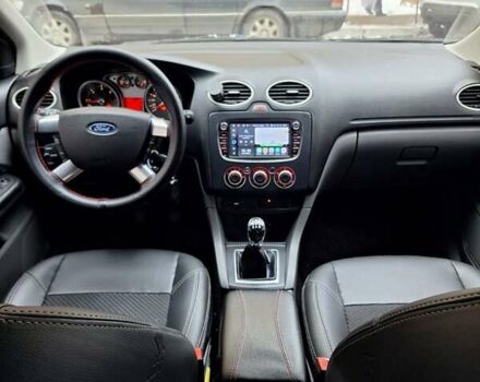 Черный Форд Фокус, объемом двигателя 1.8 л и пробегом 220 тыс. км за 5999 $, фото 2 на Automoto.ua