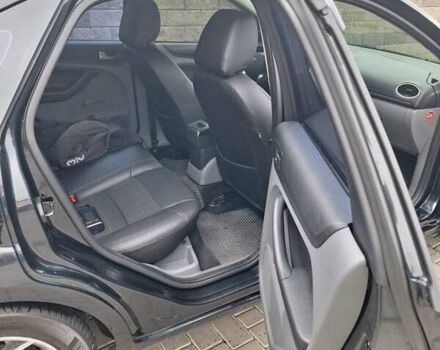 Черный Форд Фокус, объемом двигателя 1.8 л и пробегом 220 тыс. км за 5999 $, фото 3 на Automoto.ua