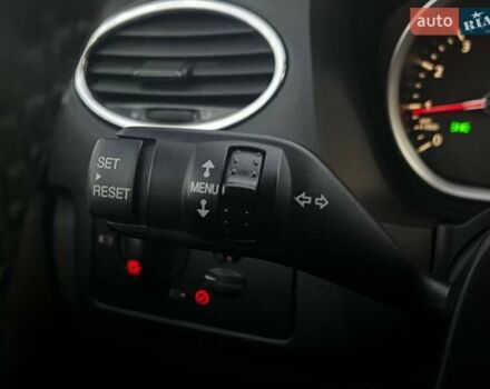 Черный Форд Фокус, объемом двигателя 1.6 л и пробегом 207 тыс. км за 7490 $, фото 17 на Automoto.ua