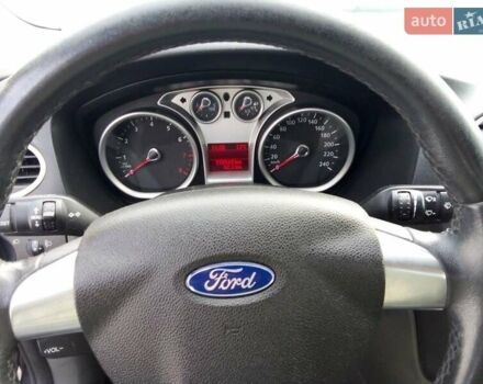 Черный Форд Фокус, объемом двигателя 1.6 л и пробегом 210 тыс. км за 5500 $, фото 9 на Automoto.ua