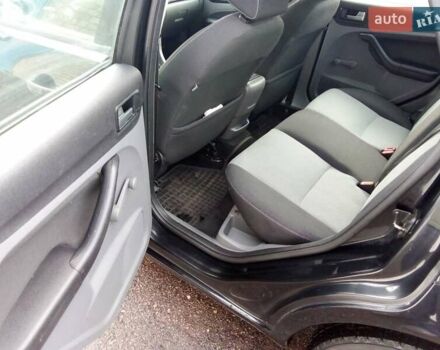 Черный Форд Фокус, объемом двигателя 1.6 л и пробегом 210 тыс. км за 5500 $, фото 15 на Automoto.ua