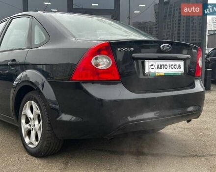 Черный Форд Фокус, объемом двигателя 1.6 л и пробегом 208 тыс. км за 6490 $, фото 6 на Automoto.ua