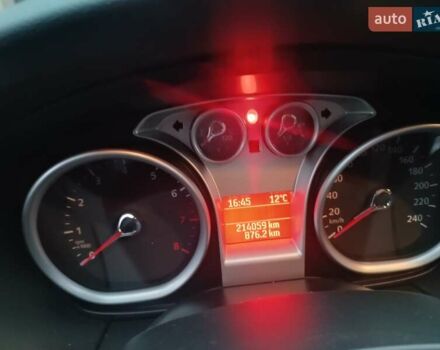 Черный Форд Фокус, объемом двигателя 1.6 л и пробегом 214 тыс. км за 5850 $, фото 12 на Automoto.ua