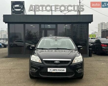 Черный Форд Фокус, объемом двигателя 1.6 л и пробегом 208 тыс. км за 6490 $, фото 1 на Automoto.ua