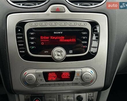 Черный Форд Фокус, объемом двигателя 1.6 л и пробегом 208 тыс. км за 6490 $, фото 20 на Automoto.ua