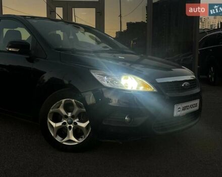Черный Форд Фокус, объемом двигателя 1.6 л и пробегом 207 тыс. км за 7490 $, фото 1 на Automoto.ua