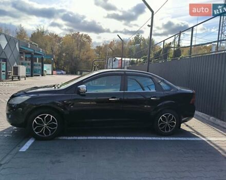 Черный Форд Фокус, объемом двигателя 1.6 л и пробегом 213 тыс. км за 5300 $, фото 10 на Automoto.ua