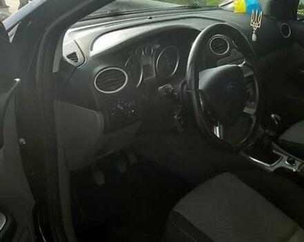 Черный Форд Фокус, объемом двигателя 1.6 л и пробегом 211 тыс. км за 6800 $, фото 12 на Automoto.ua