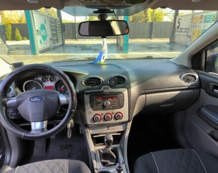 Чорний Форд Фокус, об'ємом двигуна 1.6 л та пробігом 213 тис. км за 5300 $, фото 7 на Automoto.ua