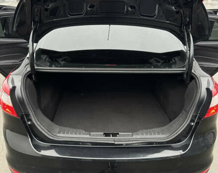 Чорний Форд Фокус, об'ємом двигуна 2 л та пробігом 347 тис. км за 5799 $, фото 24 на Automoto.ua