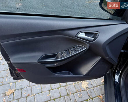 Черный Форд Фокус, объемом двигателя 1.6 л и пробегом 121 тыс. км за 7900 $, фото 9 на Automoto.ua
