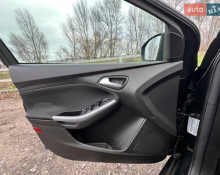 Черный Форд Фокус, объемом двигателя 2 л и пробегом 159 тыс. км за 7999 $, фото 12 на Automoto.ua