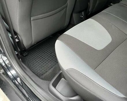 Черный Форд Фокус, объемом двигателя 1.6 л и пробегом 205 тыс. км за 7500 $, фото 5 на Automoto.ua