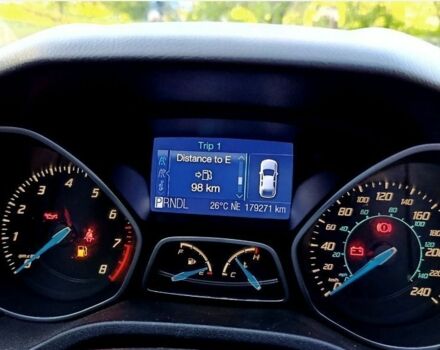 Черный Форд Фокус, объемом двигателя 2 л и пробегом 182 тыс. км за 6000 $, фото 11 на Automoto.ua