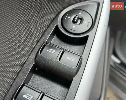 Чорний Форд Фокус, об'ємом двигуна 2 л та пробігом 121 тис. км за 7500 $, фото 11 на Automoto.ua