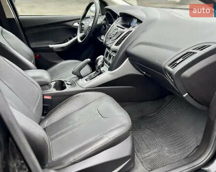 Чорний Форд Фокус, об'ємом двигуна 2 л та пробігом 121 тис. км за 7500 $, фото 10 на Automoto.ua