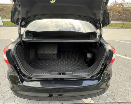 Чорний Форд Фокус, об'ємом двигуна 2 л та пробігом 79 тис. км за 7000 $, фото 24 на Automoto.ua