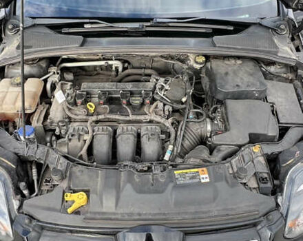 Чорний Форд Фокус, об'ємом двигуна 2 л та пробігом 79 тис. км за 7000 $, фото 21 на Automoto.ua