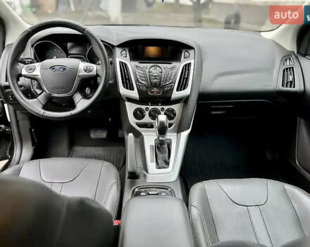 Чорний Форд Фокус, об'ємом двигуна 2 л та пробігом 121 тис. км за 7500 $, фото 18 на Automoto.ua