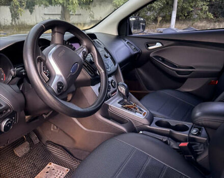 Форд Фокус 2013 в Днепре (Днепропетровске) на Automoto.ua Черный Форд Фокус, объемом двигателя 2 л и пробегом 221 тыс. км за 8000 $, фото 8 на Automoto.ua