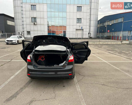 Черный Форд Фокус, объемом двигателя 2 л и пробегом 300 тыс. км за 7500 $, фото 21 на Automoto.ua