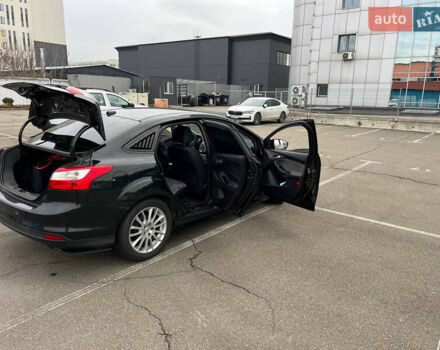 Черный Форд Фокус, объемом двигателя 2 л и пробегом 300 тыс. км за 7500 $, фото 20 на Automoto.ua