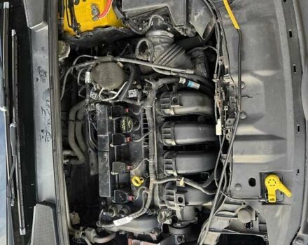 Чорний Форд Фокус, об'ємом двигуна 2 л та пробігом 159 тис. км за 6800 $, фото 13 на Automoto.ua