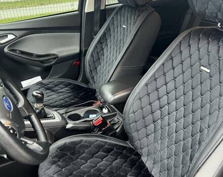 Черный Форд Фокус, объемом двигателя 2 л и пробегом 215 тыс. км за 8500 $, фото 7 на Automoto.ua