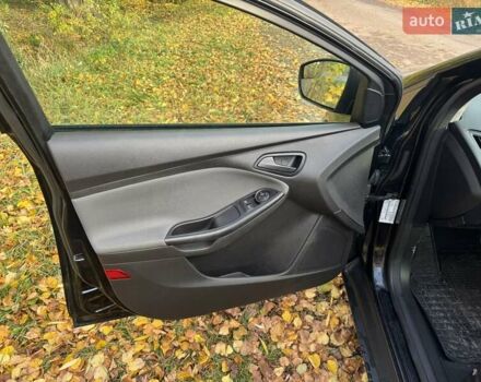 Чорний Форд Фокус, об'ємом двигуна 2 л та пробігом 159 тис. км за 6800 $, фото 3 на Automoto.ua