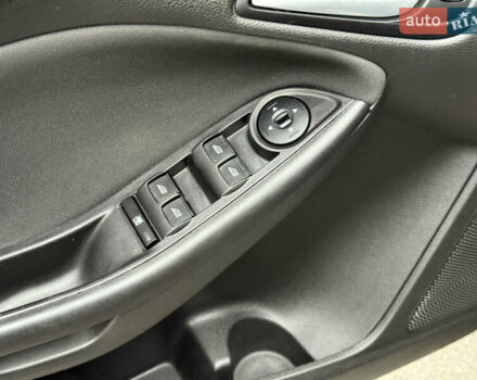 Черный Форд Фокус, объемом двигателя 2.02 л и пробегом 206 тыс. км за 6699 $, фото 35 на Automoto.ua