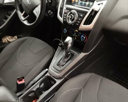 Чорний Форд Фокус, об'ємом двигуна 2 л та пробігом 163 тис. км за 8100 $, фото 4 на Automoto.ua