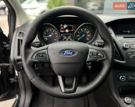 Форд Фокус 2015 у Одесі на Automoto.ua Чорний Форд Фокус, об'ємом двигуна 2 л та пробігом 156 тис. км за 7900 $, фото 28 на Automoto.ua