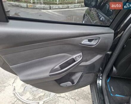 Черный Форд Фокус, объемом двигателя 2 л и пробегом 188 тыс. км за 6900 $, фото 17 на Automoto.ua