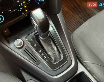 Черный Форд Фокус, объемом двигателя 2.02 л и пробегом 206 тыс. км за 6699 $, фото 43 на Automoto.ua