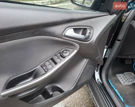 Черный Форд Фокус, объемом двигателя 2 л и пробегом 188 тыс. км за 6900 $, фото 7 на Automoto.ua