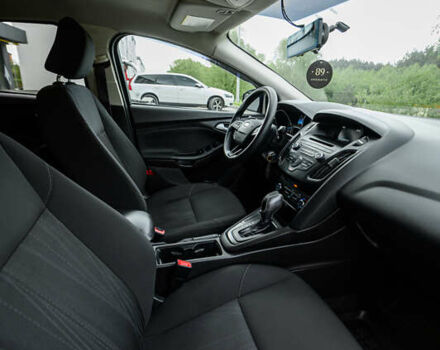 Черный Форд Фокус, объемом двигателя 2 л и пробегом 108 тыс. км за 8700 $, фото 61 на Automoto.ua