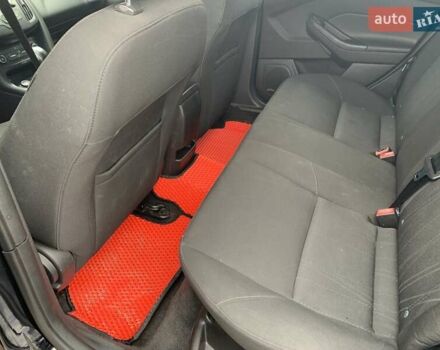 Черный Форд Фокус, объемом двигателя 2 л и пробегом 176 тыс. км за 8500 $, фото 7 на Automoto.ua