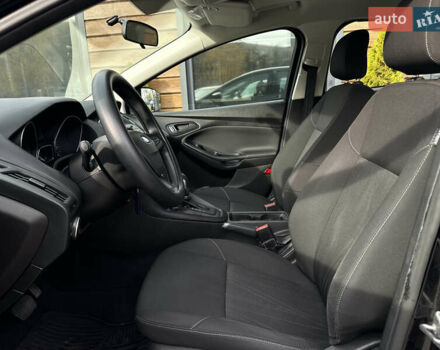 Чорний Форд Фокус, об'ємом двигуна 2 л та пробігом 121 тис. км за 9200 $, фото 24 на Automoto.ua