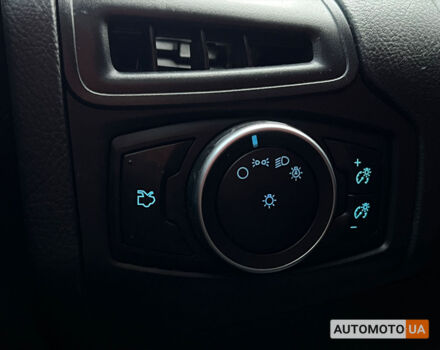 Черный Форд Фокус, объемом двигателя 2 л и пробегом 162 тыс. км за 8700 $, фото 15 на Automoto.ua