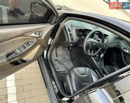Форд Фокус 2016 в Луцке на Automoto.ua Черный Форд Фокус, объемом двигателя 2 л и пробегом 190 тыс. км за 7800 $, фото 23 на Automoto.ua